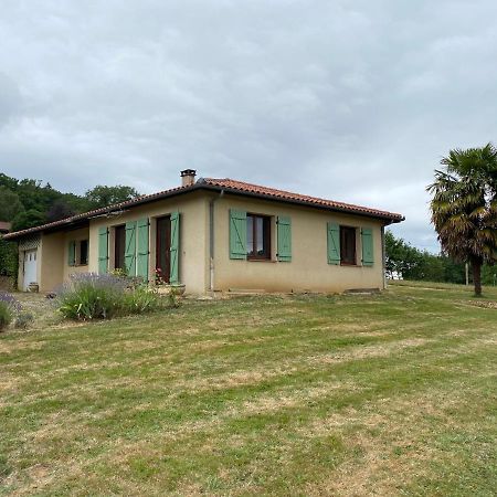 Maison En Campagne Avec Vue Sur Les Pyrenees Estampes Dış mekan fotoğraf